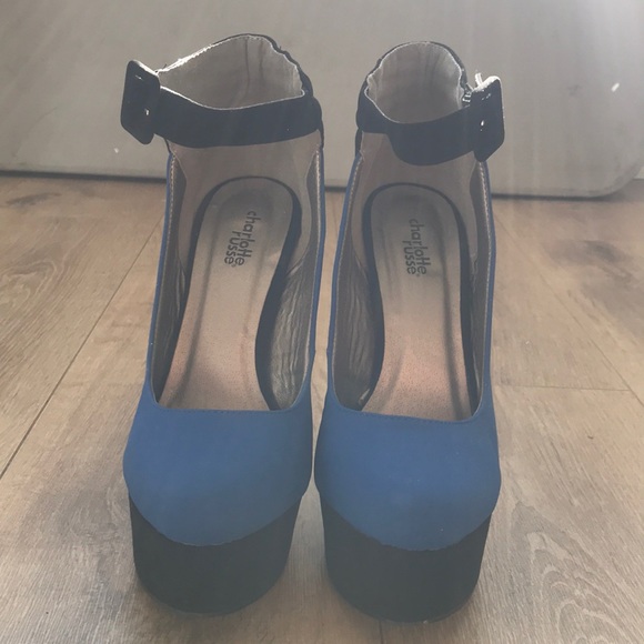 Heels - Picture 2 of 8